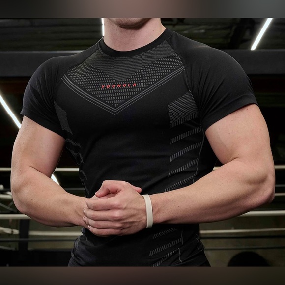 YoungLA 465 Superhero Compression Tee, Black, Size Small, NWT - Picture 4 of 9